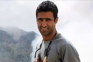 جواد قارایی: اسلحه در دست گرفتم + ویدئو