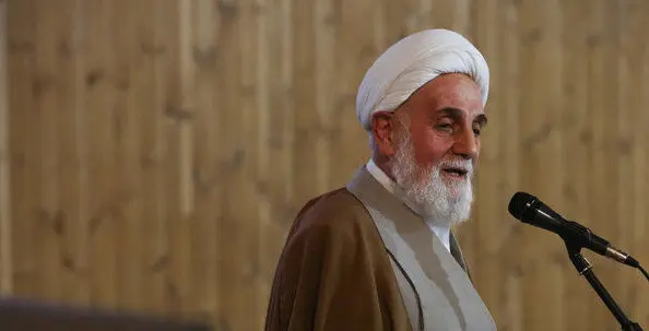 تصویر متفاوت از ناطق نوری در مراسم تشییع شهدا