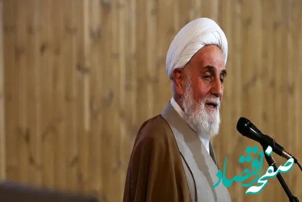 تصویر متفاوت از ناطق نوری در مراسم تشییع شهدا