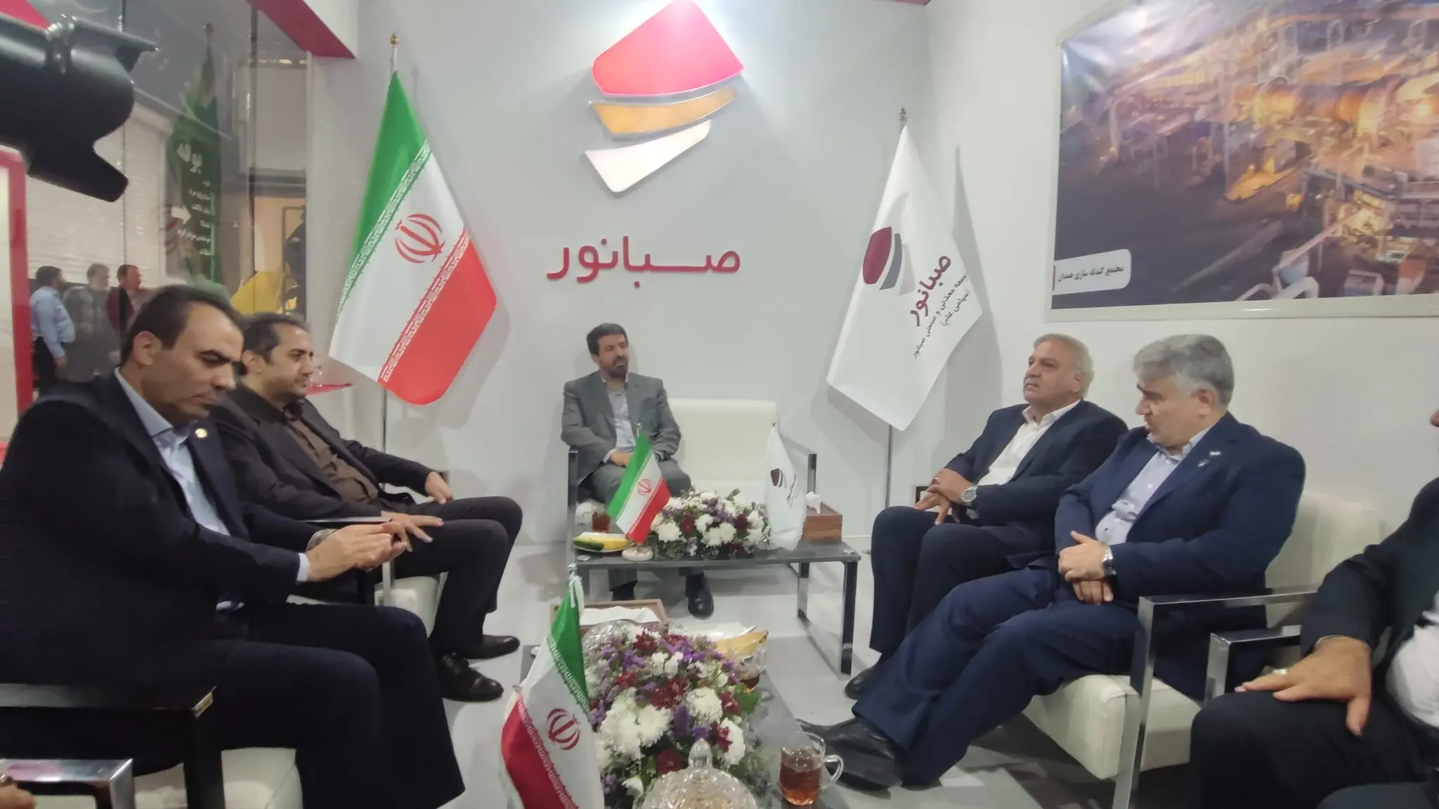 بازدید نماینده مردم اسدآباد در مجلس، رئیس هیأت عامل ایمیدرو و استاندار همدان از غرفه صبانور در نمایشگاه معدن غرب کشور