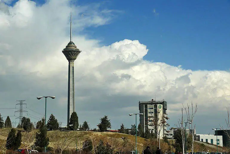 هوای تهران ناپایدار می‌شود؛ بارش باران و رعدوبرق در نیمه شمالی استان