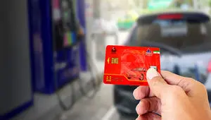 حذف کارت سوخت در راه است؟ جزئیات انتقال سهمیه بنزین به کارت بانکی