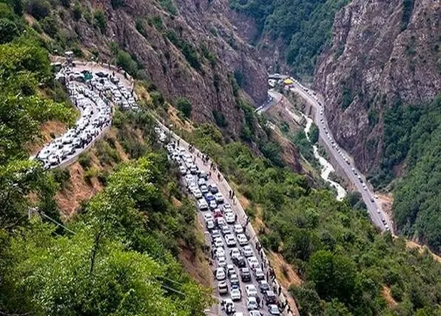 ترافیک سنگین در هراز و چالوس | هجوم سفرهای نوروزی؛ جاده‌های شمال قفل شد | آیا جاده‌های شمال دوباره قفل می‌شوند؟