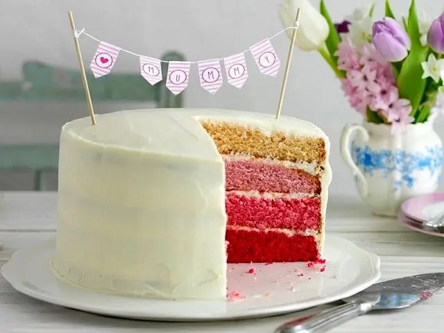 مراحل طرز تهیه کیک روز مادر