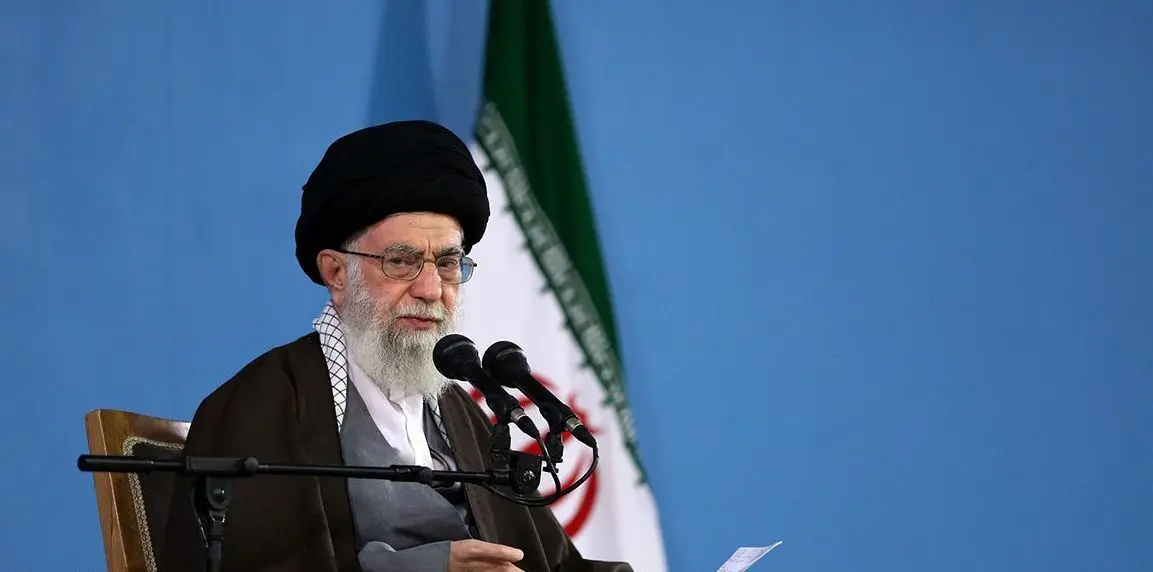 سخنان رهبر انقلاب خطاب به قلدران عالم؛ به هیچ وجه منافع دیگران را بر منافع خودمان ترجیح نمی دهیم + ویدئو
