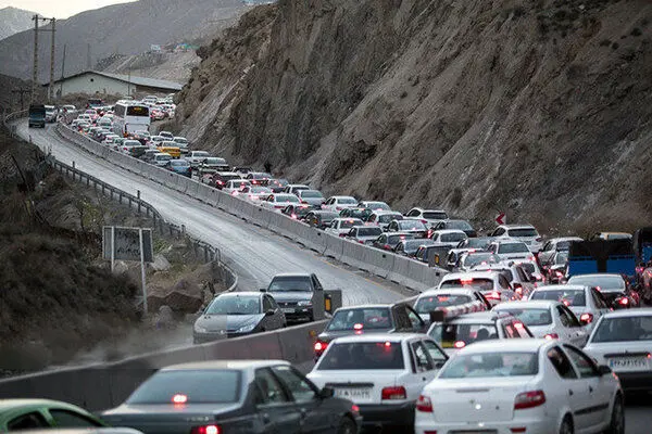 جدیدترین وضعیت جاده‌ها و محورهای کشور امروز جمعه ۱۲ بهمن ۱۴۰۳ | کدام جاده ها ترافیک است؟ 