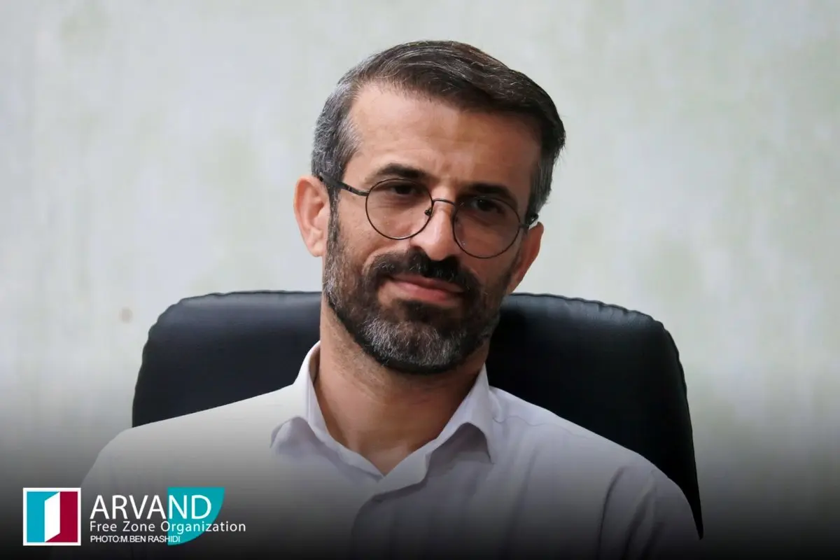 واردات خودروهای سنگین «کامیون، کشنده، ون، مینیبوس و اتوبوس» از طریق منطقه آزاد اروند عملیاتی شد