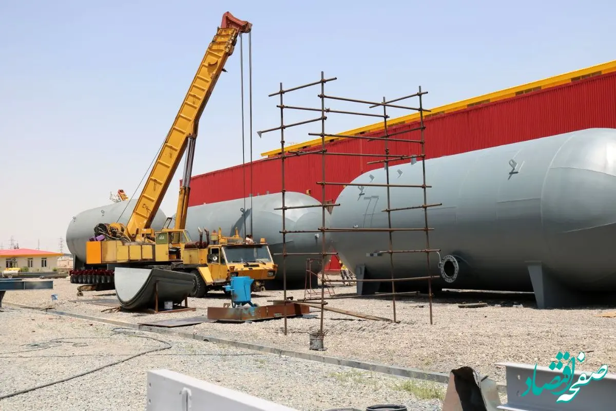آغاز انتقال محموله ۲۱۶ تنی کپسول های گاز خنثی به مقصد پروژه آهن اسفنجی بیجار