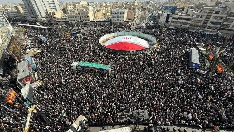 نماهنگ خیابان با شعرخوانی محمد رسولی + ویدئو | شما اصل این ماجرایید مردم | خیابان خیابان بیایید مردم...