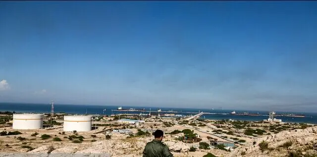 چه سرنوشتی در صورت تجاوز به خارک در انتظار آمریکا خواهد بود؟