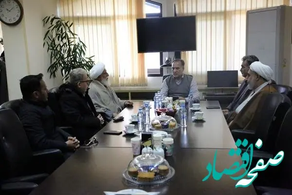 تقدیر امام جمعه شهر مهاجران از پرسنل شرکت پتروشیمی شازند