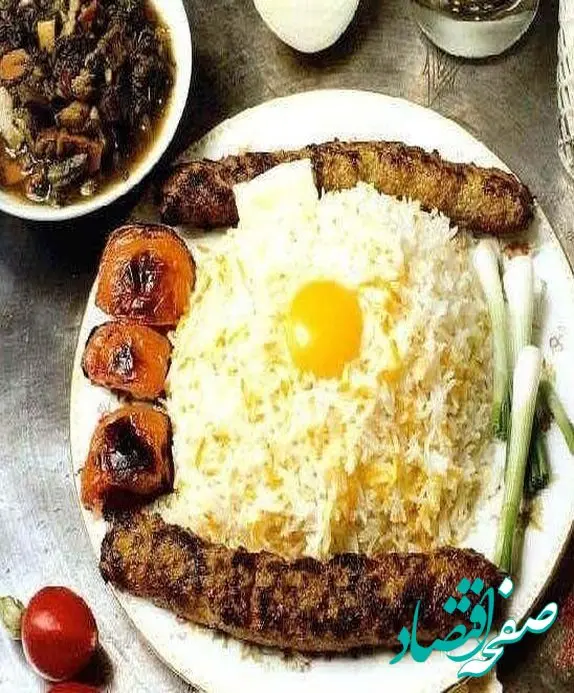 وقتی کباب از برنج ارزان تر بود | عکس عجیب از قیمت کباب و برنج در یک رستوران قدیمی