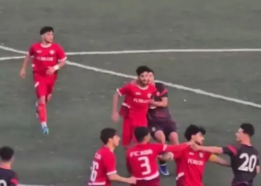 زد و خورد دسته جمعی بین پرسپولیس و کیا!+ تصاویر دلخراش 