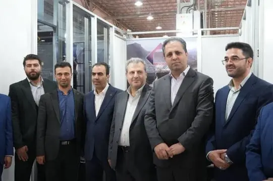 بازدید مسئولین استانی همدان از غرفه ایمیدرو و ایمپاسکو