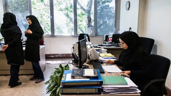 ساعت رسمی کشور تغییر می‌کند؟ | ساعات کاری کارمندان چند ساعت شد؟