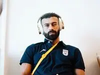 پُز دادن رامین رضاییان با جام حلبی ! + عکس 