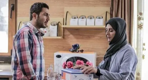 زمان پخش و تکرار سریال سایه بان از شبکه نسیم