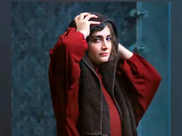 الناز ملک بازیگر نقش سیما در فصل دوم سریال زخم کاری کیست؟