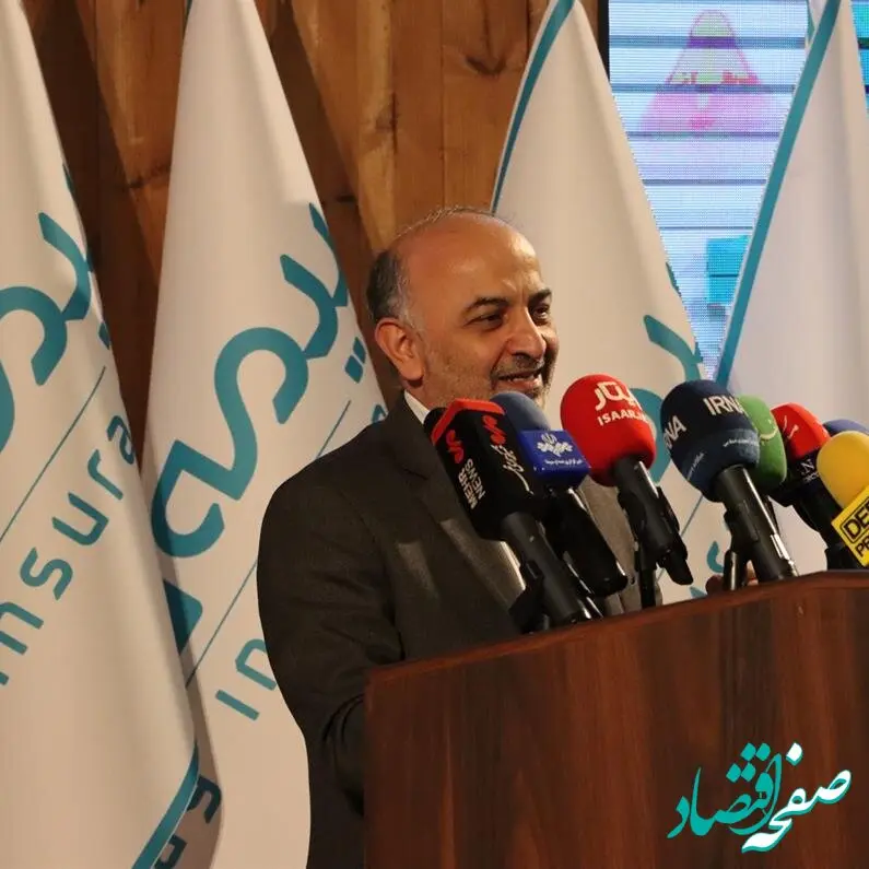 مدیرعامل بیمه دی در همایش تجلیل از همسران و مادران شهدای اقتدار: دیجیتالی شدن کامل ارزیابی خسارت در بخش درمان و خودرو گام مهم بیمه دی در مسیر خدمت به مردم