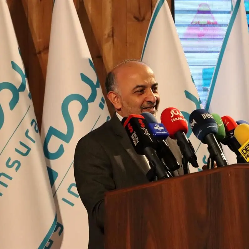 مدیرعامل بیمه دی در همایش تجلیل از همسران و مادران شهدای اقتدار: دیجیتالی شدن کامل ارزیابی خسارت در بخش درمان و خودرو گام مهم بیمه دی در مسیر خدمت به مردم