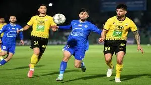 آتش‌بازی سه‌گانه در صدر جدول؛ استقلال، پرسپولیس و سیاهان برای قهرمانی به میدان آمدند