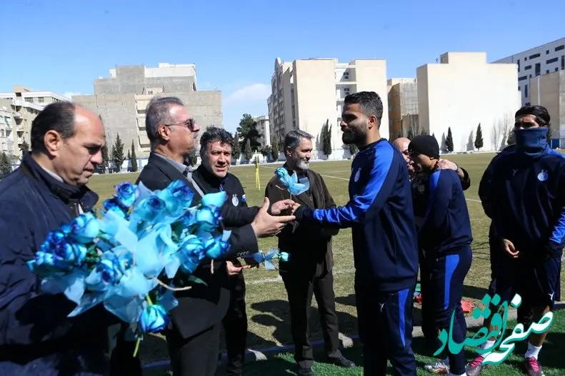 حضور مدیرعامل استقلال در تمرین این تیم با گل!