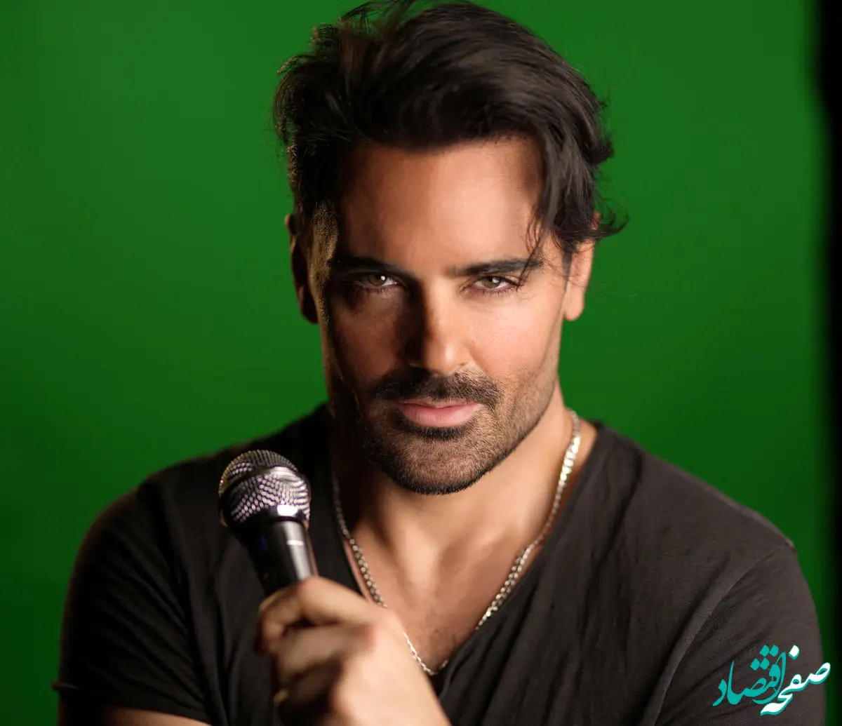 گفتگوی اختصاصی با سهراب پاکزاد ؛ آرزو دارم که هوادارانم را در کنسرت ببینم!