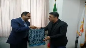 قدردانی فرماندار اردستان از مدیر پیشین مجتمع طلای کوه دم