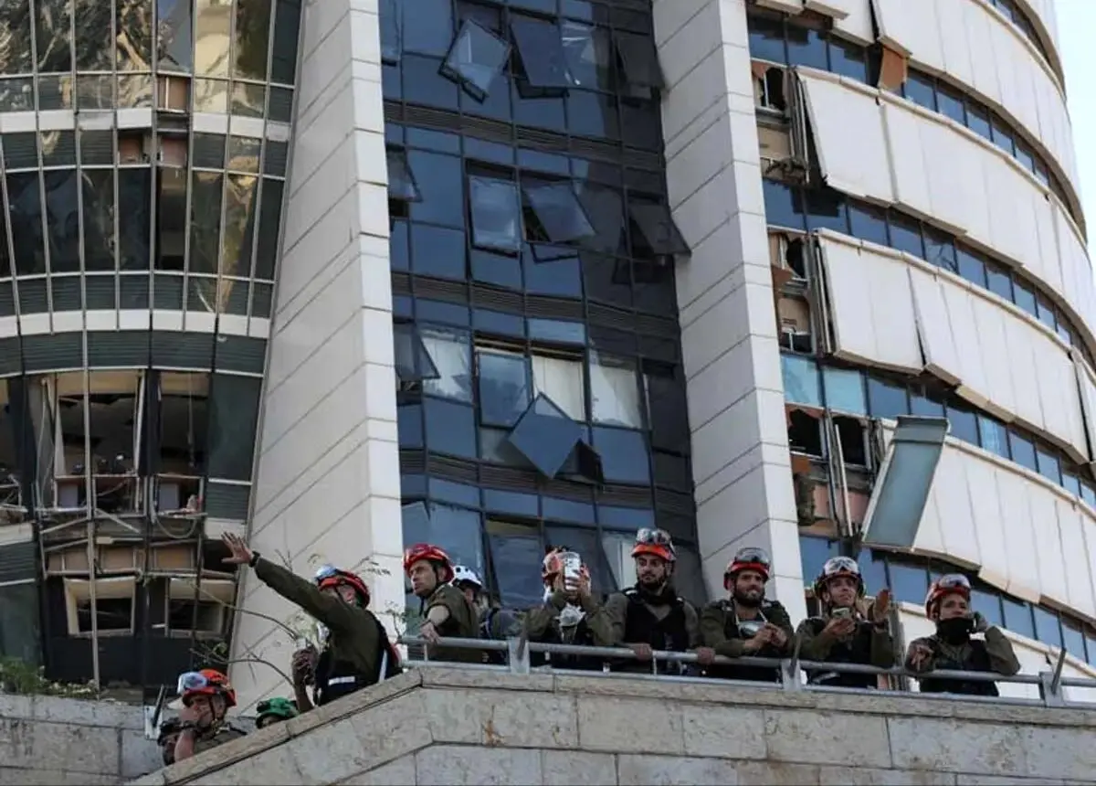 تصویری خاص از تخریب یک ساختمان حکومتی در اسرائیل که در جهان خبرساز شد