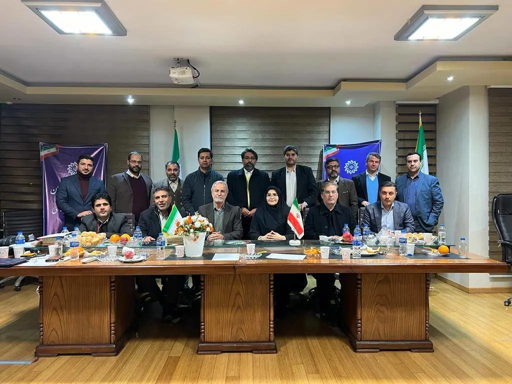 اولین نشست مشترک اعضای هیات رئیسه و معاونین جدید مجمع مشاوران نمایندگان مجلس + عکس