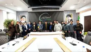 تقدیر ایثارگران تبدیل وضعیت‌شده از مدیرعامل پتروشیمی ایلام