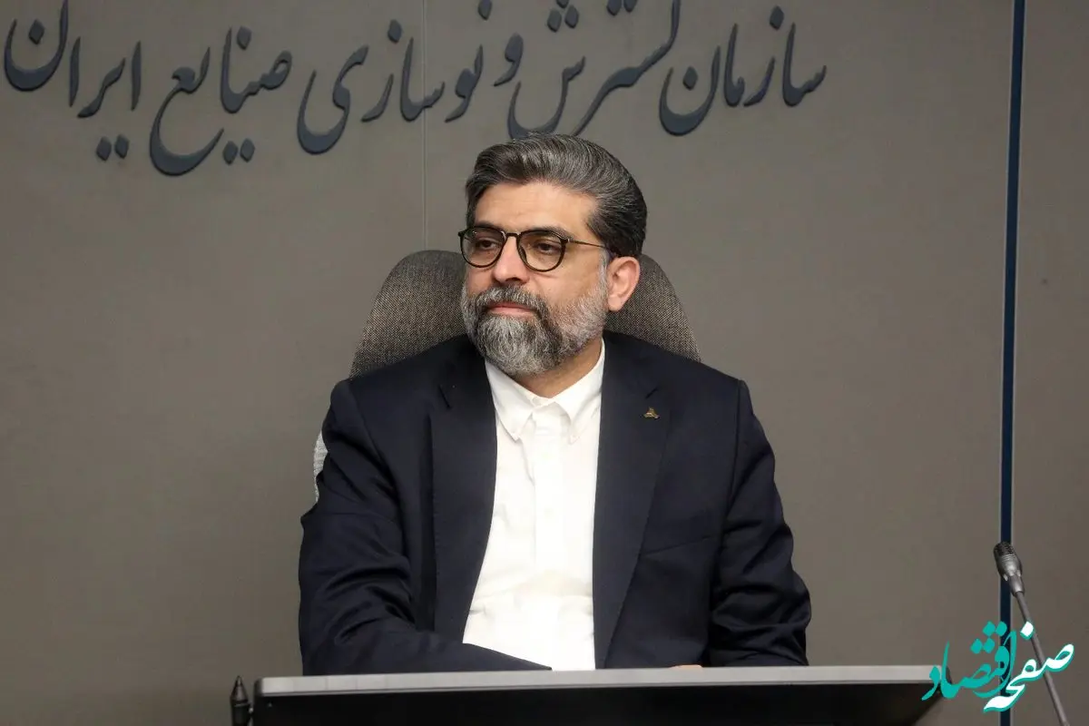 عرضه خودرو در بورس؛ منافع احتمالی تولیدکنندگان در گرو زیان خالص مردم