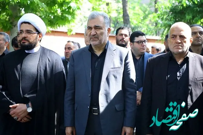 حضور سرپرست بانک دی در مراسم تشییع پیکر رئیس جمهور و دیگر شهدای خدمت