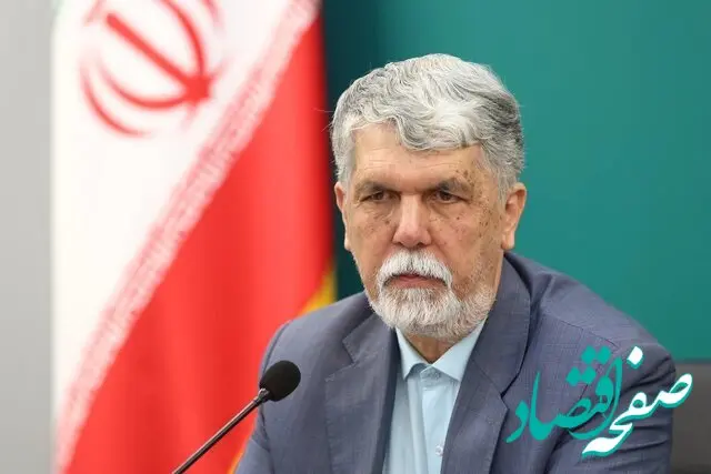 واکنش تند وزیر ارشاد به تخلیه آرامگاه خیام