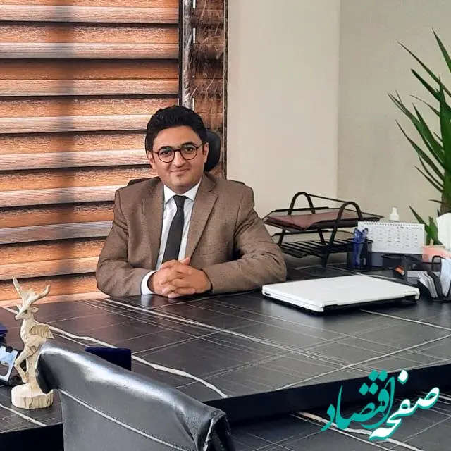 دولت تمام صنایع و معادن را گران اداره می‌کند / هنوز نمی دانیم فولاد را کجا بسازیم