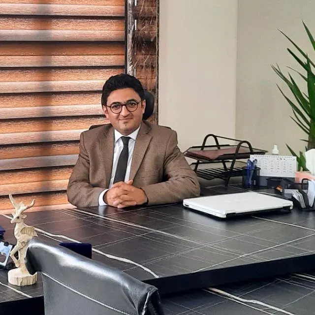 دولت تمام صنایع و معادن را گران اداره می‌کند / هنوز نمی دانیم فولاد را کجا بسازیم