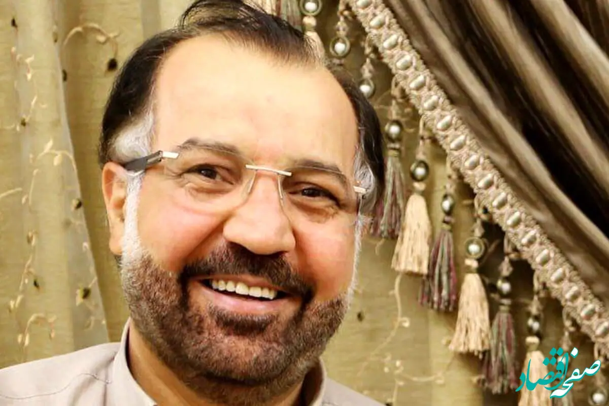 تصویری خاص از این فرمانده شهید حزب الله در کنار رهبر انقلاب