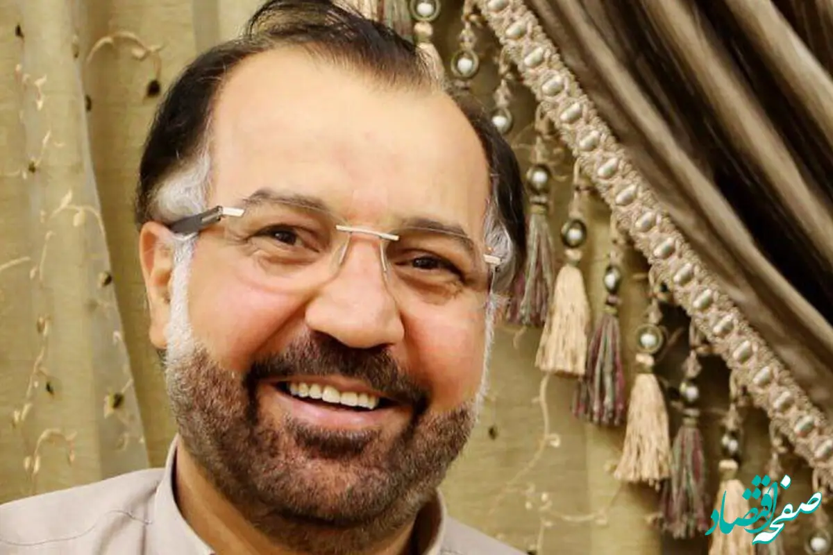 تصویری خاص از این فرمانده شهید حزب الله در کنار رهبر انقلاب