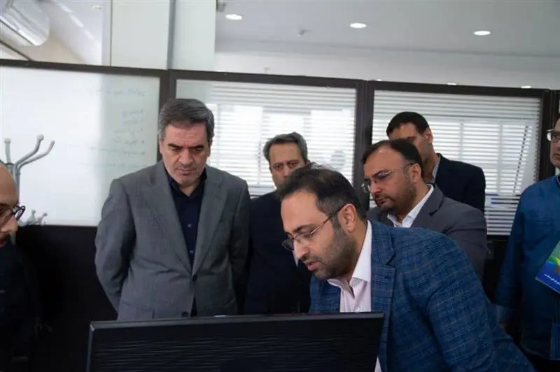 بازدید رئیس کل از شرکتهای فناور بیمه مرکزی