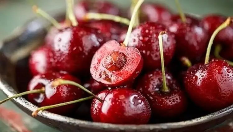 این همه خواص جادویی و درمانی گیلاس را حتما بشناسید