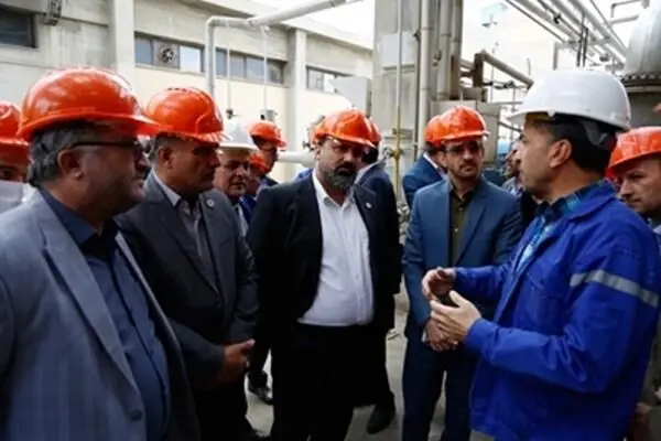 ZRFآتش فلرها در پتروشیمی شازند کم‌فروغ می‌شود