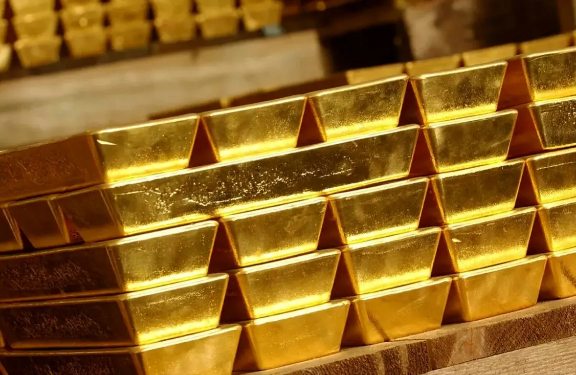 مشت آهنین تنگه هرمز به صنعت طلا