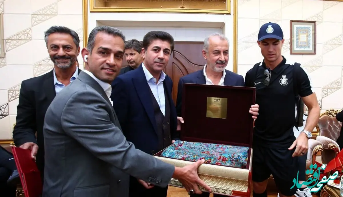 داد روزنامه دولت  بابت استقبال از رونالدوهم درآمد/
افتضاح بود!