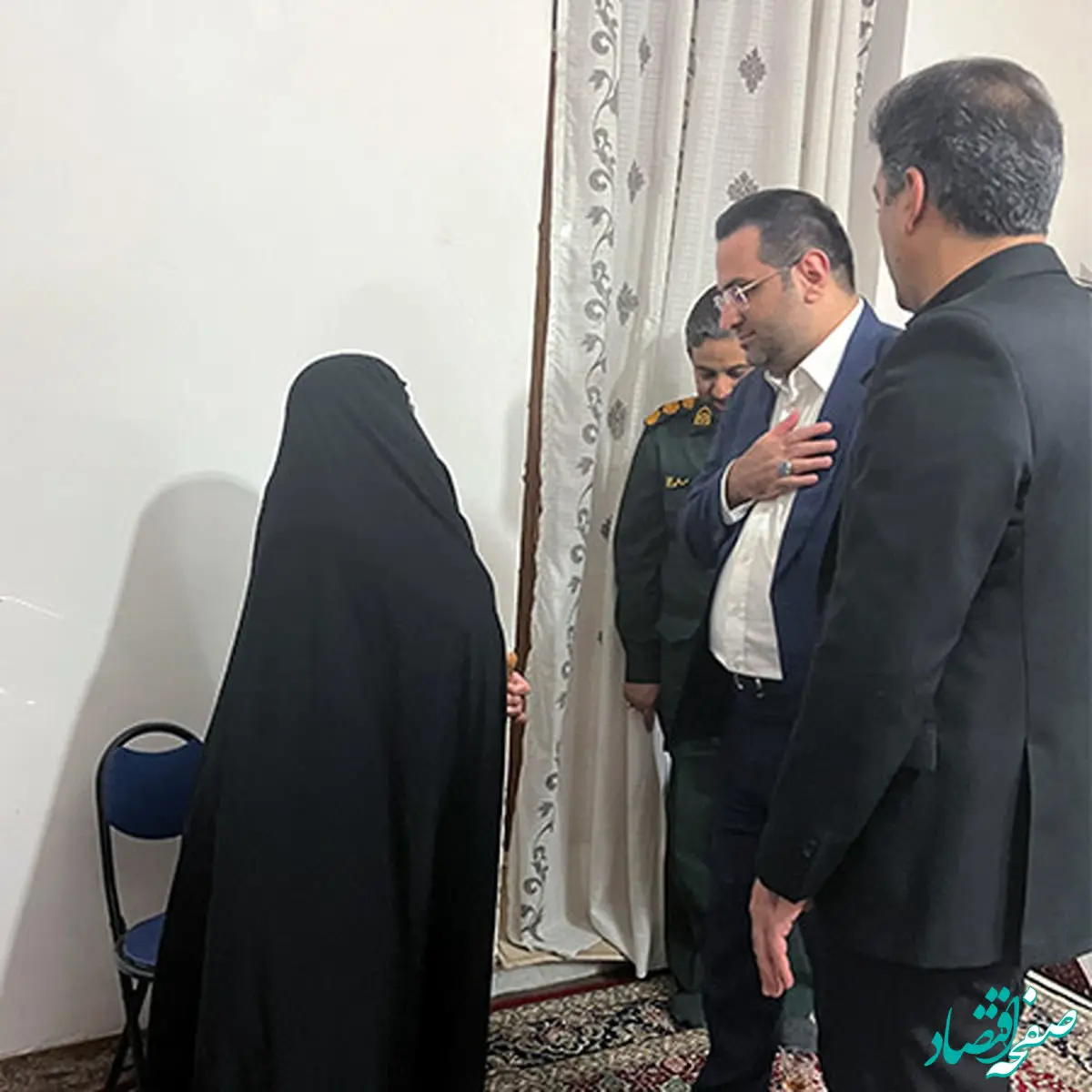 دیدار مدیرعامل شرکت فولاد آلیاژی ایران با مادران شهدای اشکذر