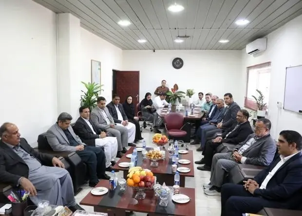 بازدید مدیرعامل سازمان منطقه آزاد از اداره کل گمرک چابهار