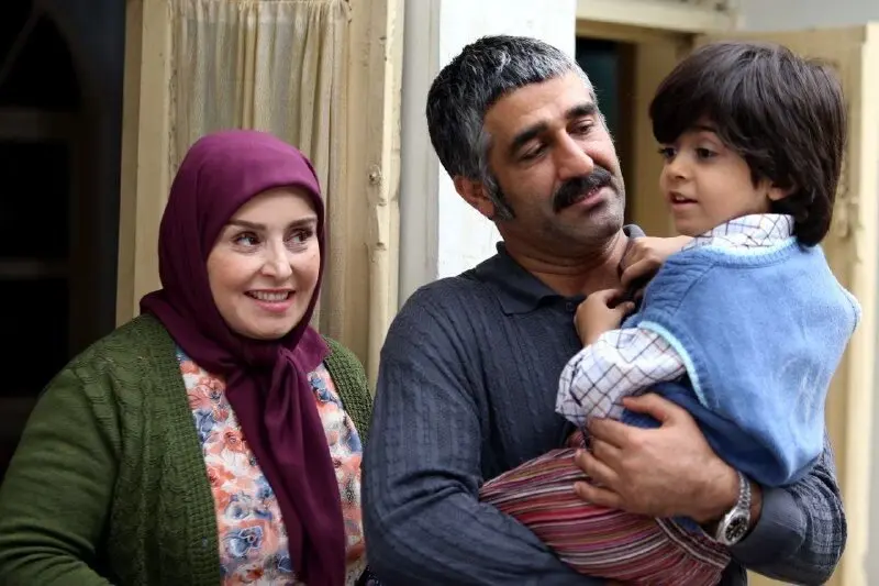 زمان پخش و تکرار سریال زیرخاکی ۱ از شبکه آیفیلم
