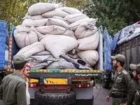 کشف ۹۹۰ تنی کالاهای اساسی در تهران؛ زنجیره احتکار گوشت، چای و حبوبات منهدم شد