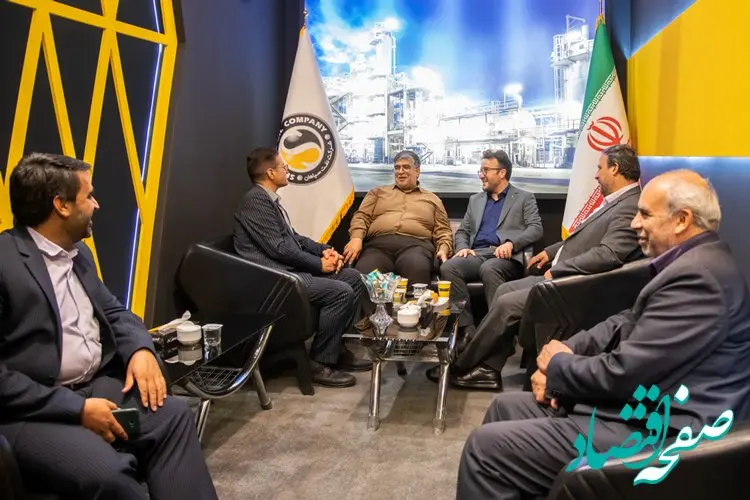 بازدید مدیران " شرکت سرمایه گذاری اهداف" از نمایشگاه ملی فن آوری و نوآوری «فن نما» و حضور در غرفه شرکت نفت سپاهان