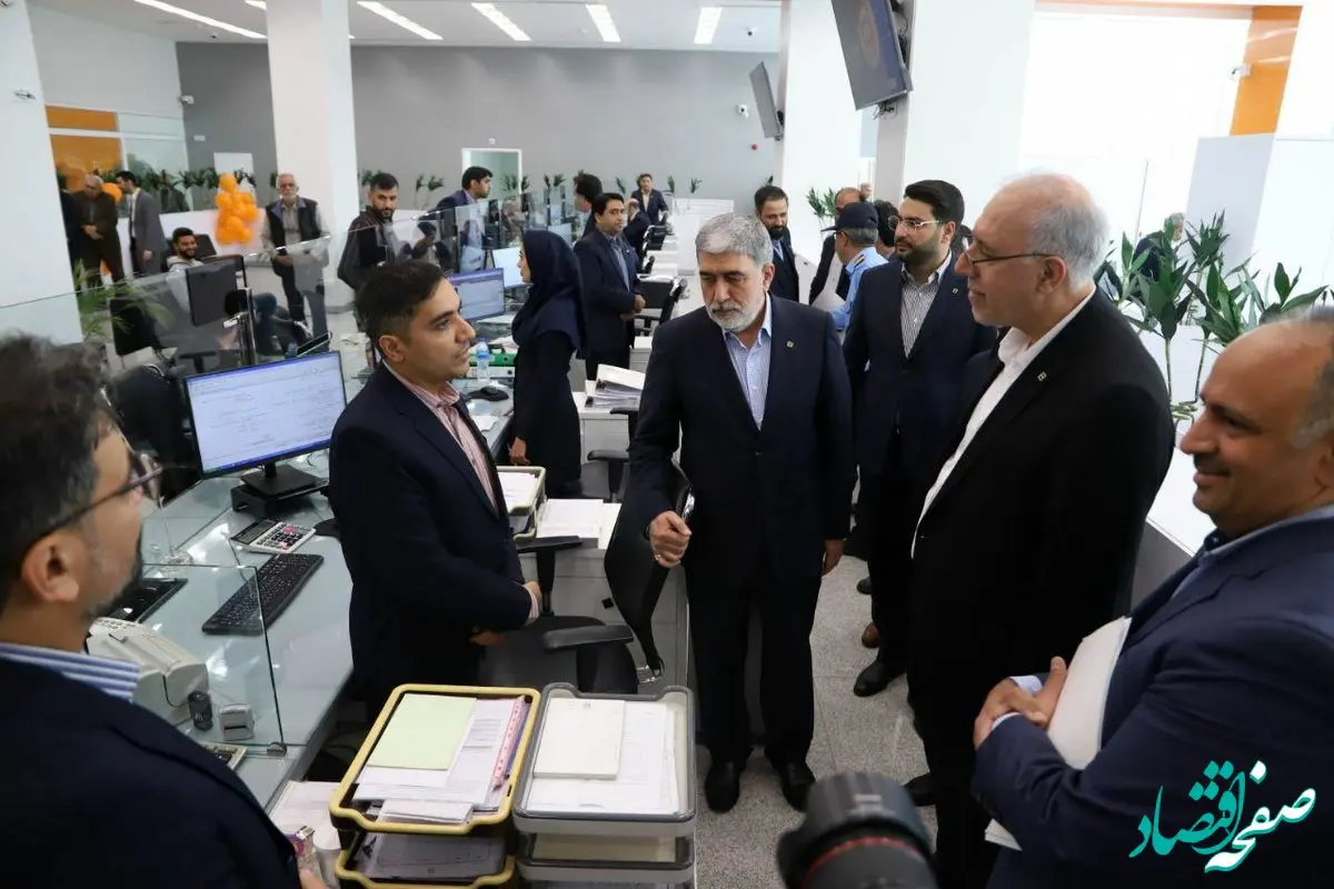  بازدید مدیرعامل بانک مسکن از شعب مشهد