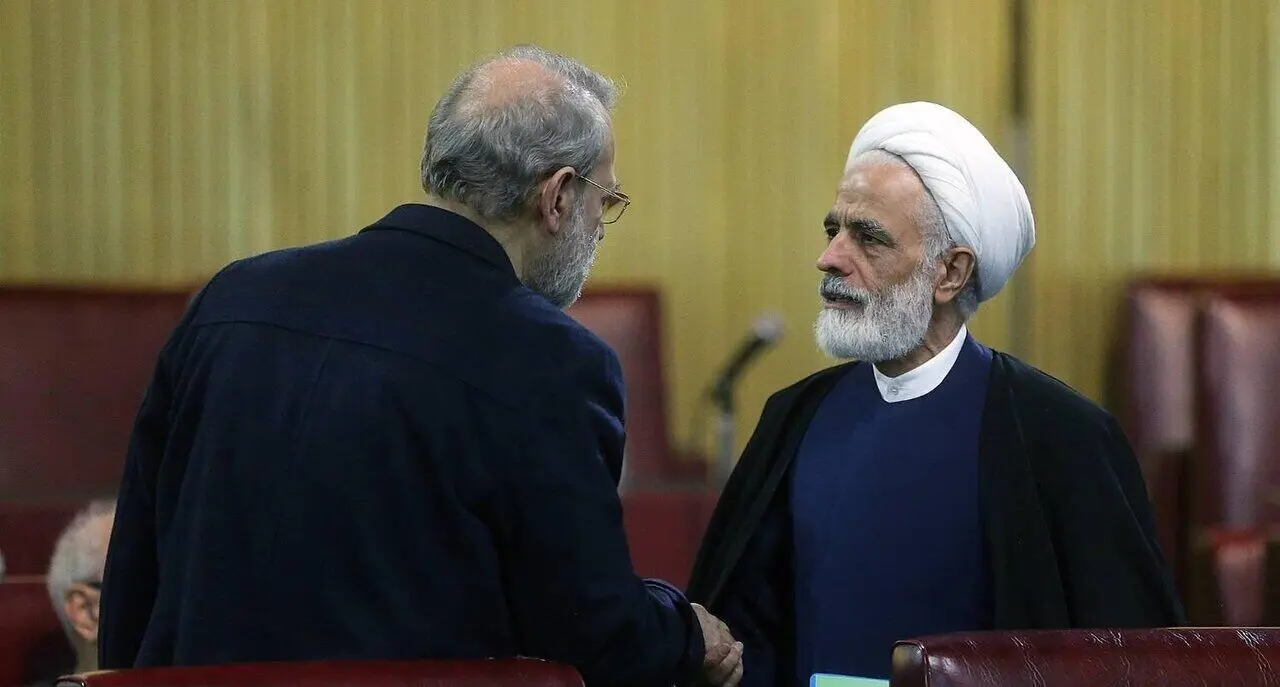 تصویری خاص از سعید جلیلی همزمان با شدت گرفتن انتقادات از کرسنت/ وقتی لاریجانی و محسن رضایی همنشین شدند! 